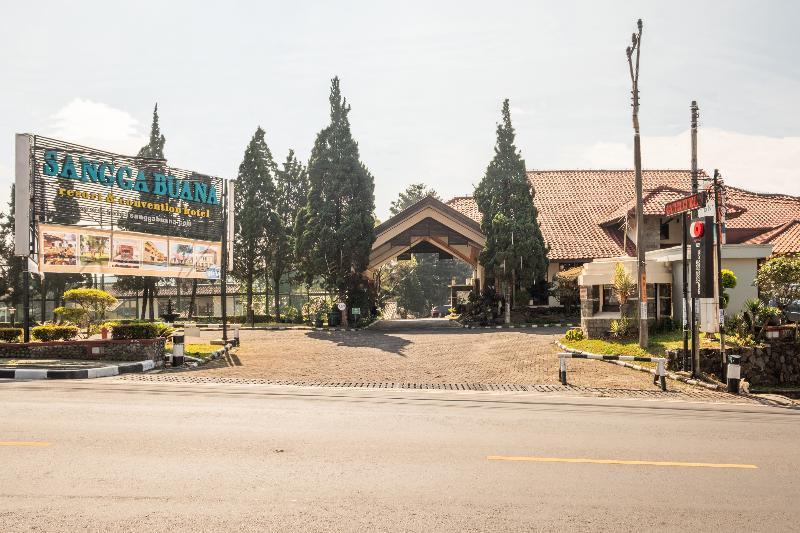 Capital O 1256 Sangga Buana Resort And Convention Hotel Cianjur Exterior photo