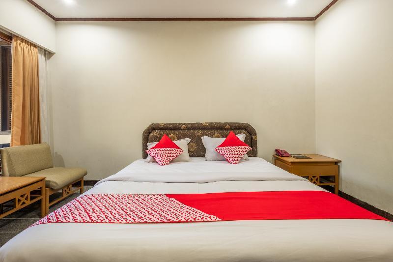 Capital O 1256 Sangga Buana Resort And Convention Hotel Cianjur Exterior photo